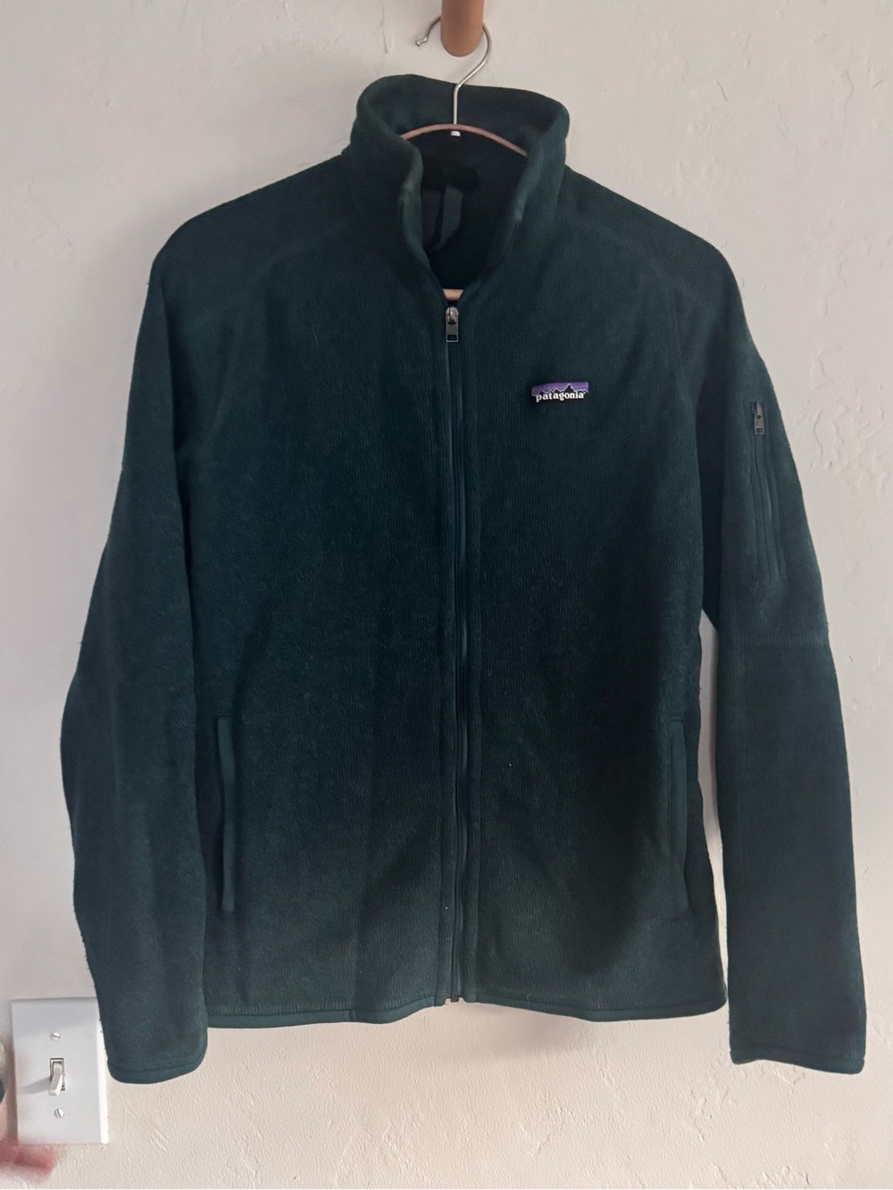 Patagonia Women’s Forest Green Full-Zip Lightweight Fleece Jacket